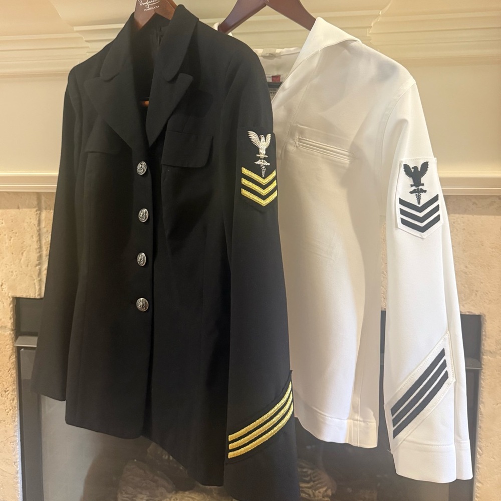 US Navy Women’s HM1 Hospital Corpsman 1st Class Petty Officer Jacket & White Top